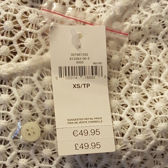 GAP White Partial Shear blouse - Picture 6 of 7